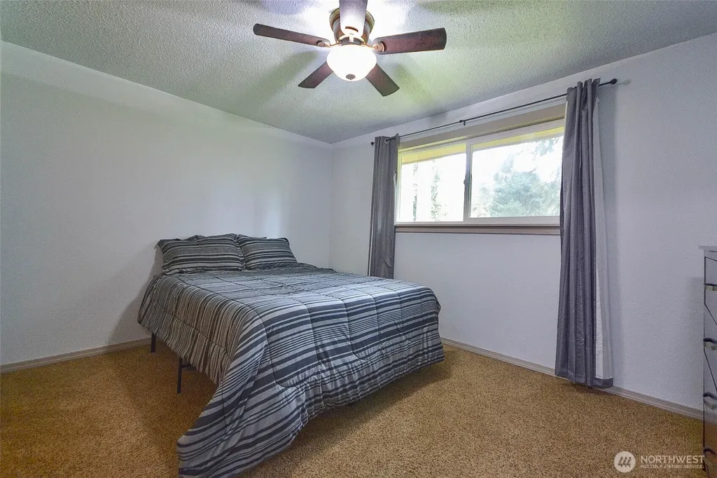 6909 33rd Avenue SW Lacey WA 98503