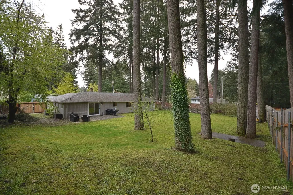 6909 33rd Avenue SW Lacey WA 98503