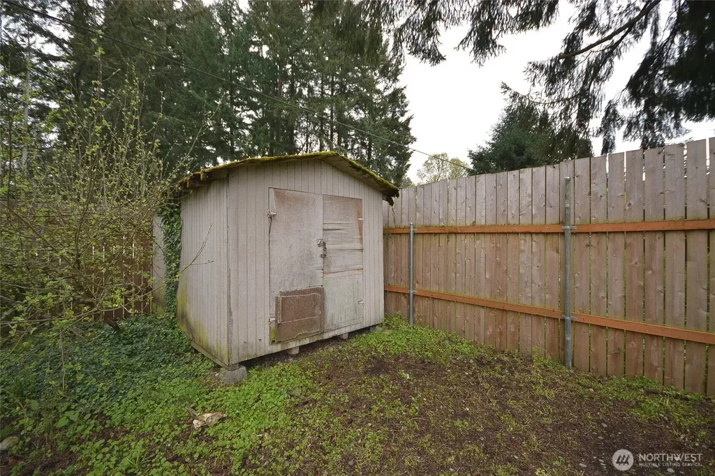 6909 33rd Avenue SW Lacey WA 98503