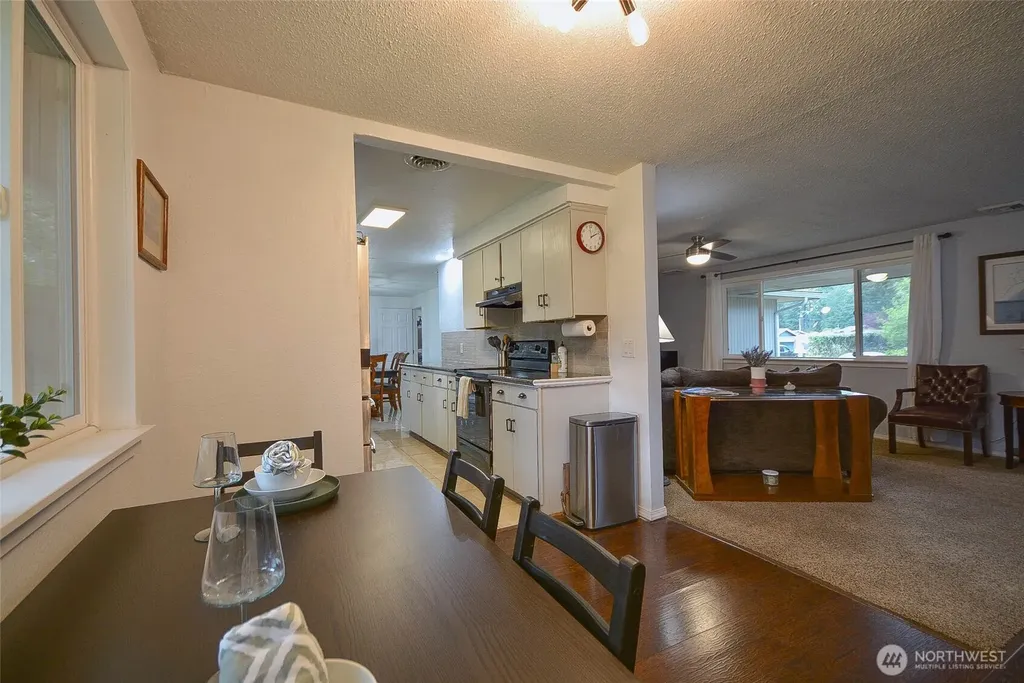 6909 33rd Avenue SW Lacey WA 98503