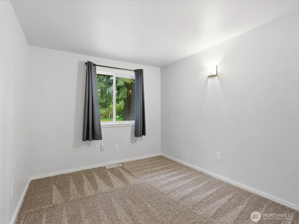14738 SE 244th Street Kent WA 98042