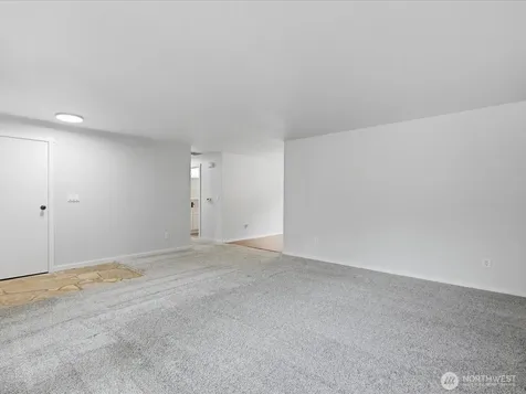 14738 SE 244th Street Kent WA 98042