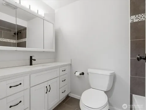 14738 SE 244th Street Kent WA 98042