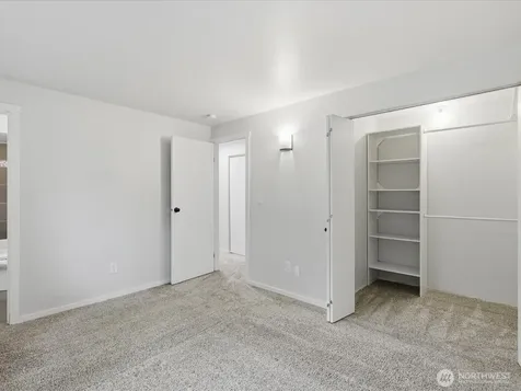 14738 SE 244th Street Kent WA 98042