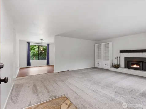 14738 SE 244th Street Kent WA 98042