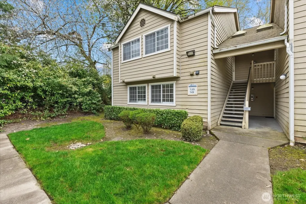1843 S 286th Lane Federal Way WA 98003