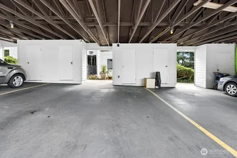 23407 Lakeview Drive Mountlake Terrace WA 98043