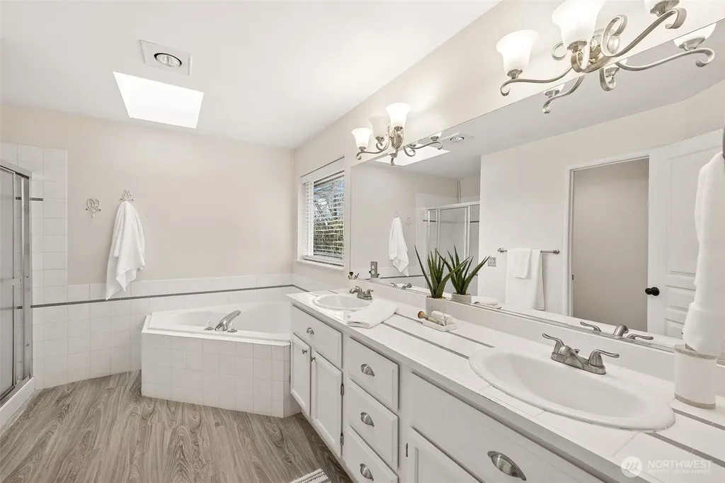 23018 SE 247th Court Maple Valley WA 98038