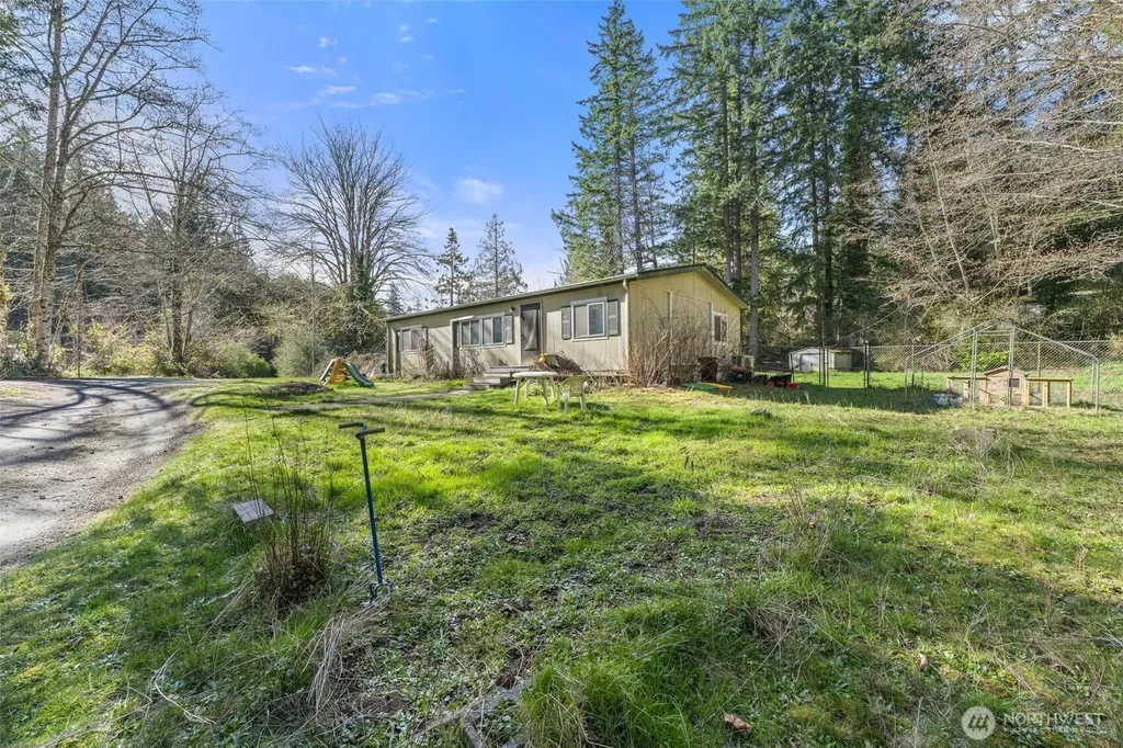 10030 NW Pioneer Road Seabeck WA 98380