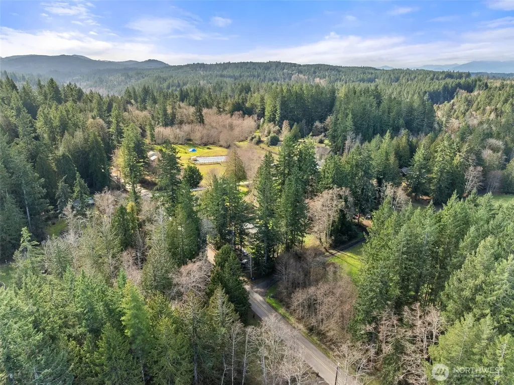 10030 NW Pioneer Road Seabeck WA 98380