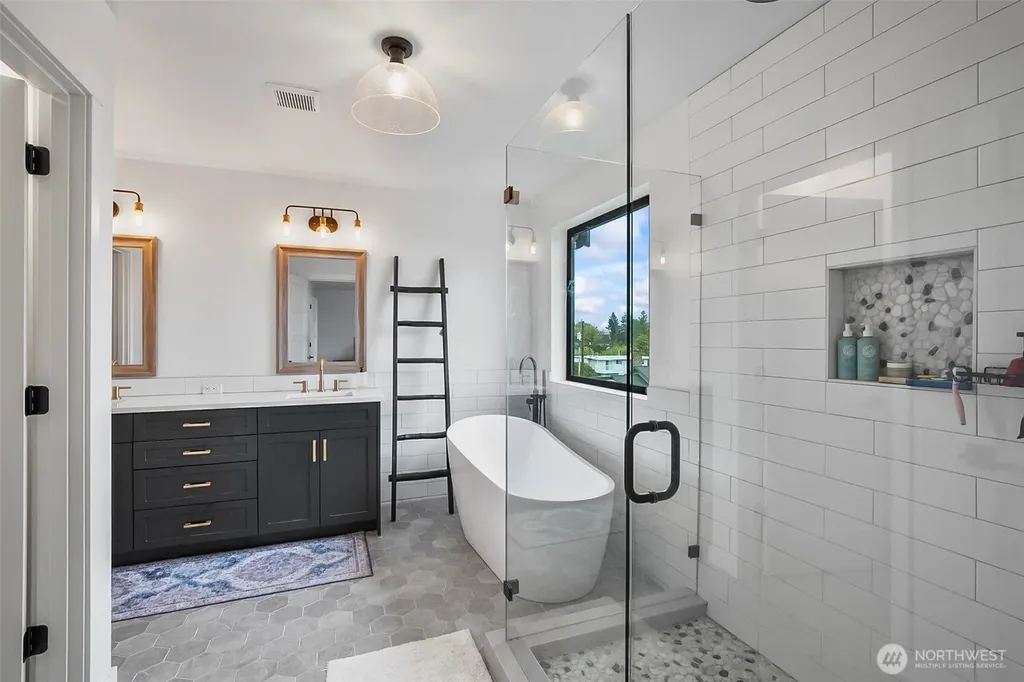914 6th Street Mukilteo WA 98275