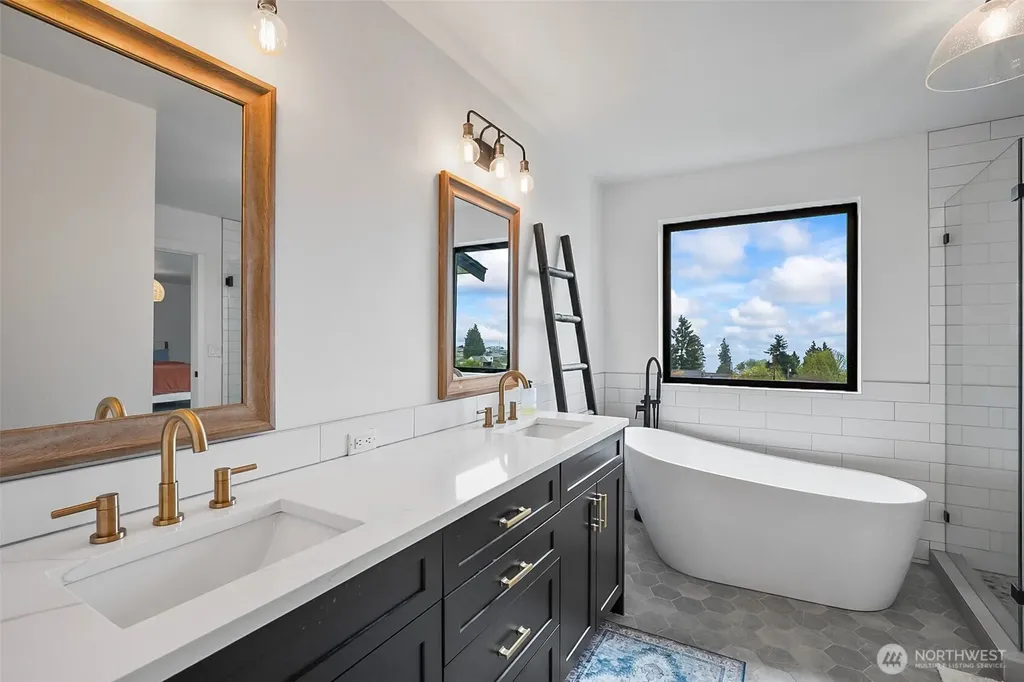 914 6th Street Mukilteo WA 98275