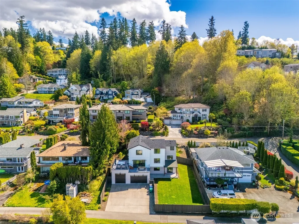 914 6th Street Mukilteo WA 98275