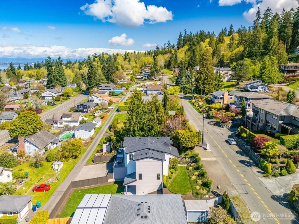 914 6th Street Mukilteo WA 98275