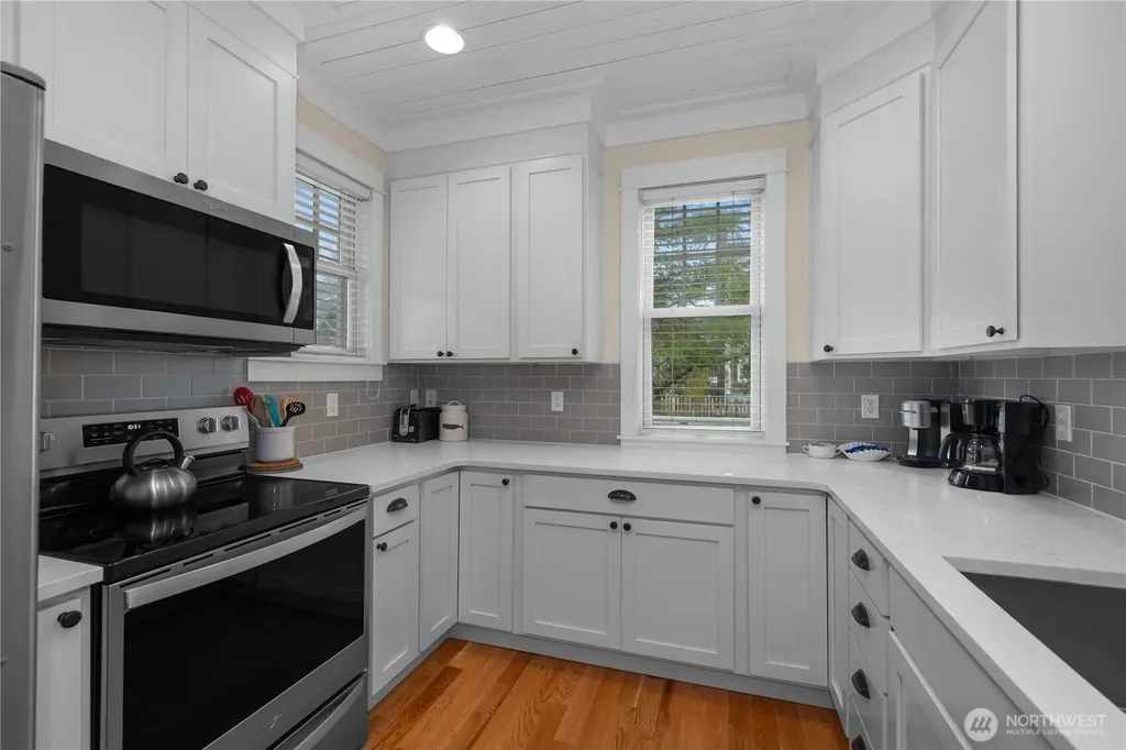 3 Float Lane Pacific Beach WA 98571