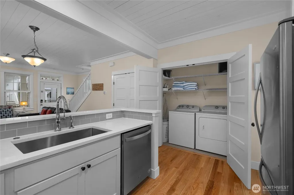 3 Float Lane Pacific Beach WA 98571