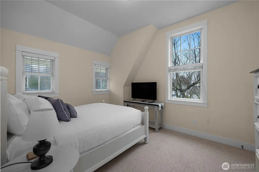 3 Float Lane Pacific Beach WA 98571