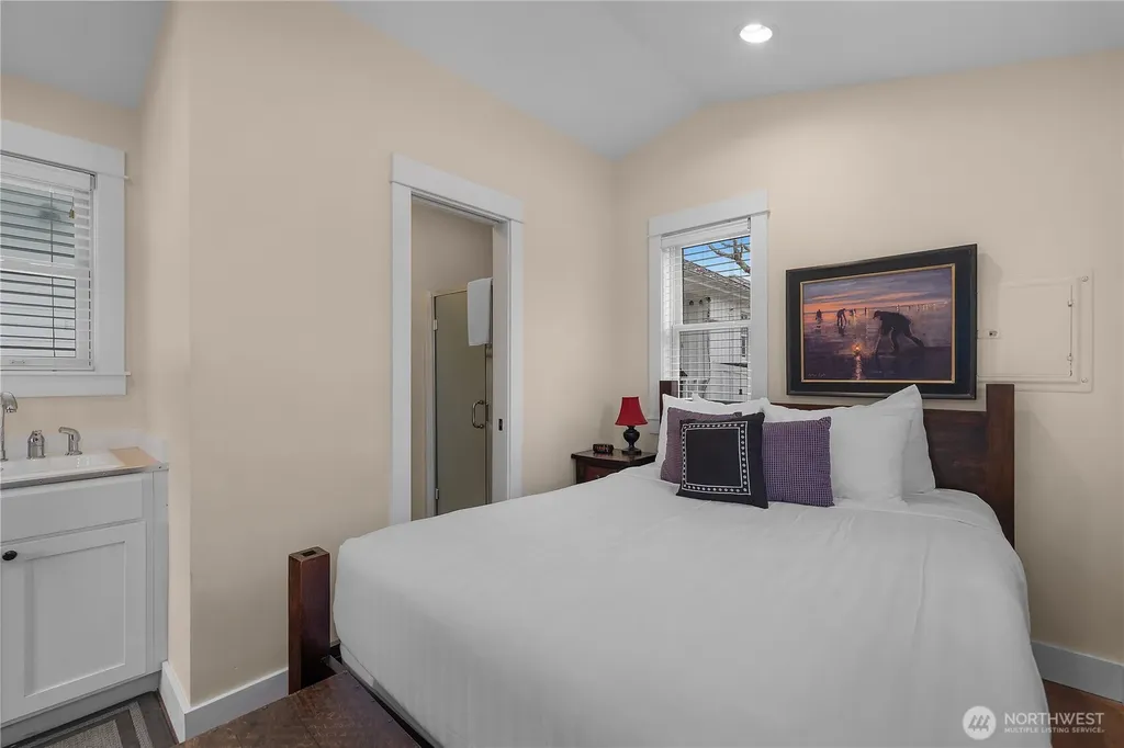 3 Float Lane Pacific Beach WA 98571