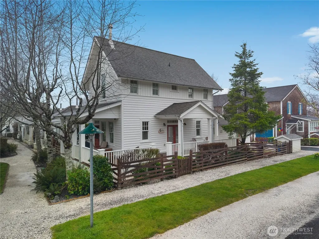 3 Float Lane Pacific Beach WA 98571