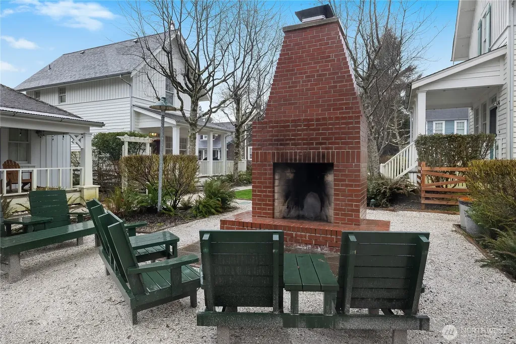 3 Float Lane Pacific Beach WA 98571