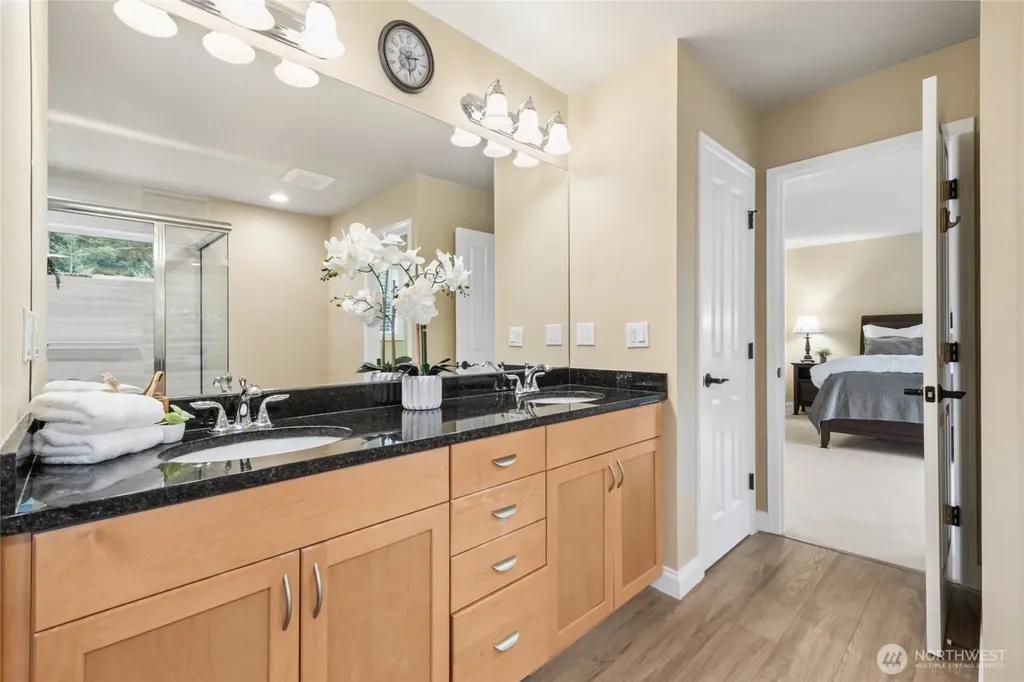 6701 W Crest View Loop SE Snoqualmie WA 98065
