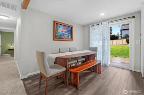 14106 Cascadian Way Everett WA 98208