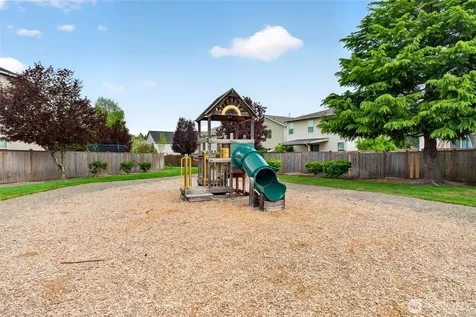 9511 186th St Ct E Puyallup WA 98375
