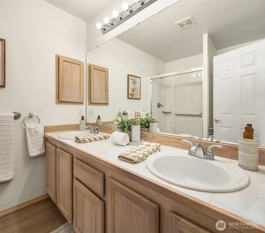 5735 14th Drive W Everett WA 98203