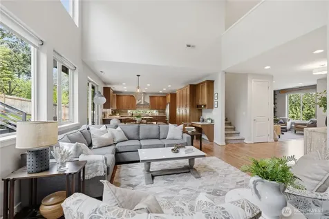 5726 Solana Lane NE Bainbridge Island WA 98110