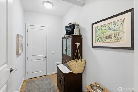 5726 Solana Lane NE Bainbridge Island WA 98110