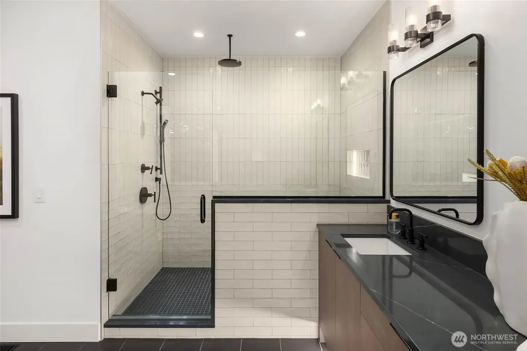 10620 NE 28th Place Bellevue WA 98004