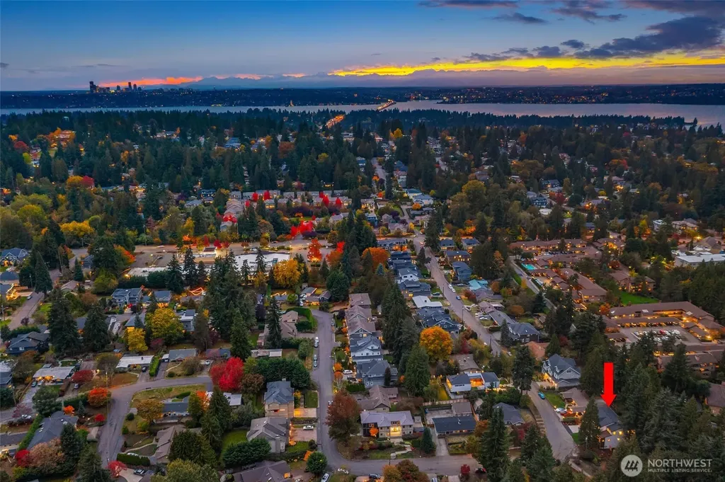 10620 NE 28th Place Bellevue WA 98004
