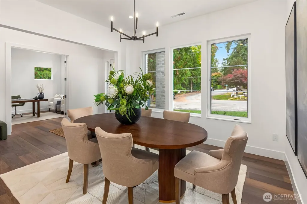 10620 NE 28th Place Bellevue WA 98004