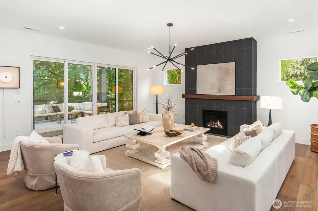 10620 NE 28th Place Bellevue WA 98004