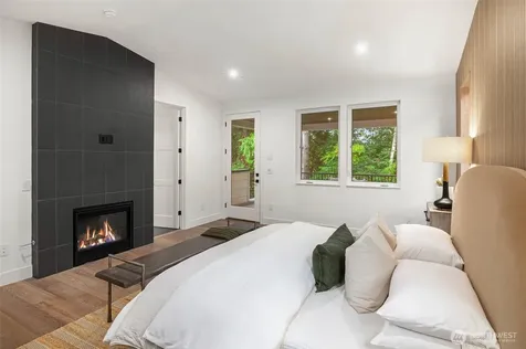 10620 NE 28th Place Bellevue WA 98004