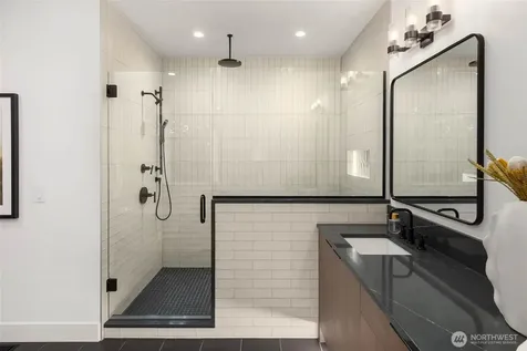 10620 NE 28th Place Bellevue WA 98004