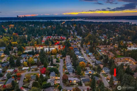 10620 NE 28th Place Bellevue WA 98004