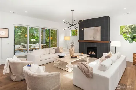 10620 NE 28th Place Bellevue WA 98004