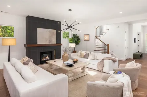 10620 NE 28th Place Bellevue WA 98004