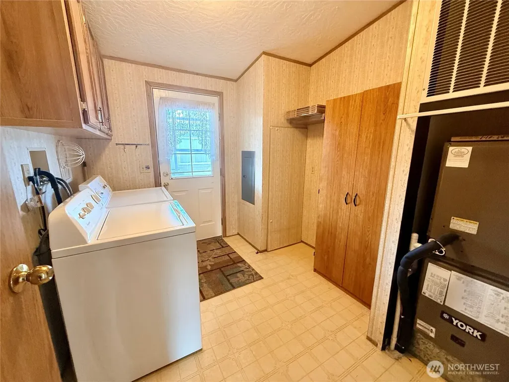 1111 Archwood Drive SW Olympia WA 98502
