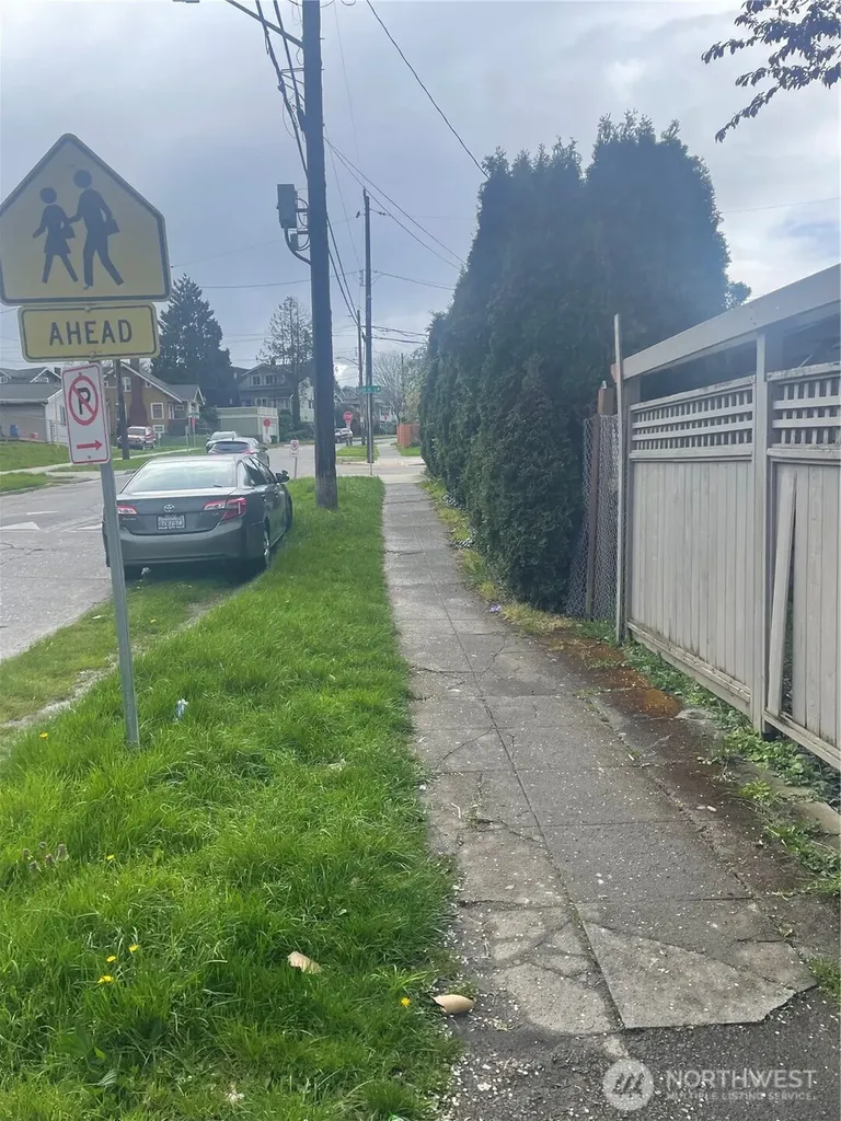 3101 S Walden Street Seattle WA 98144
