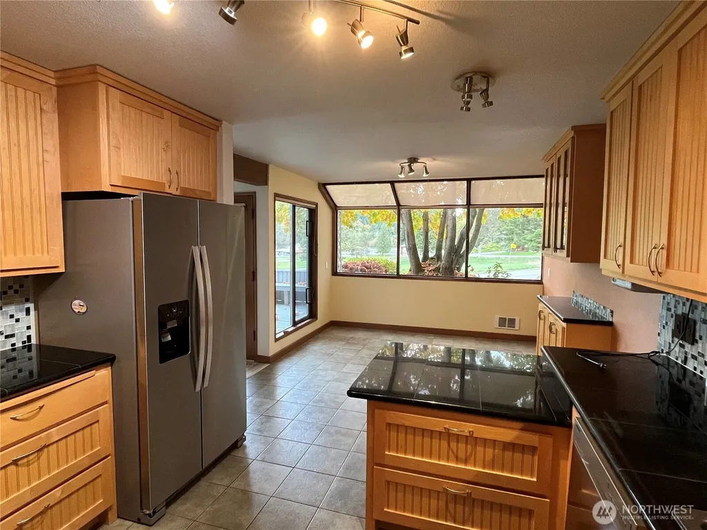 102 Shelter Bay Drive La Conner WA 98257