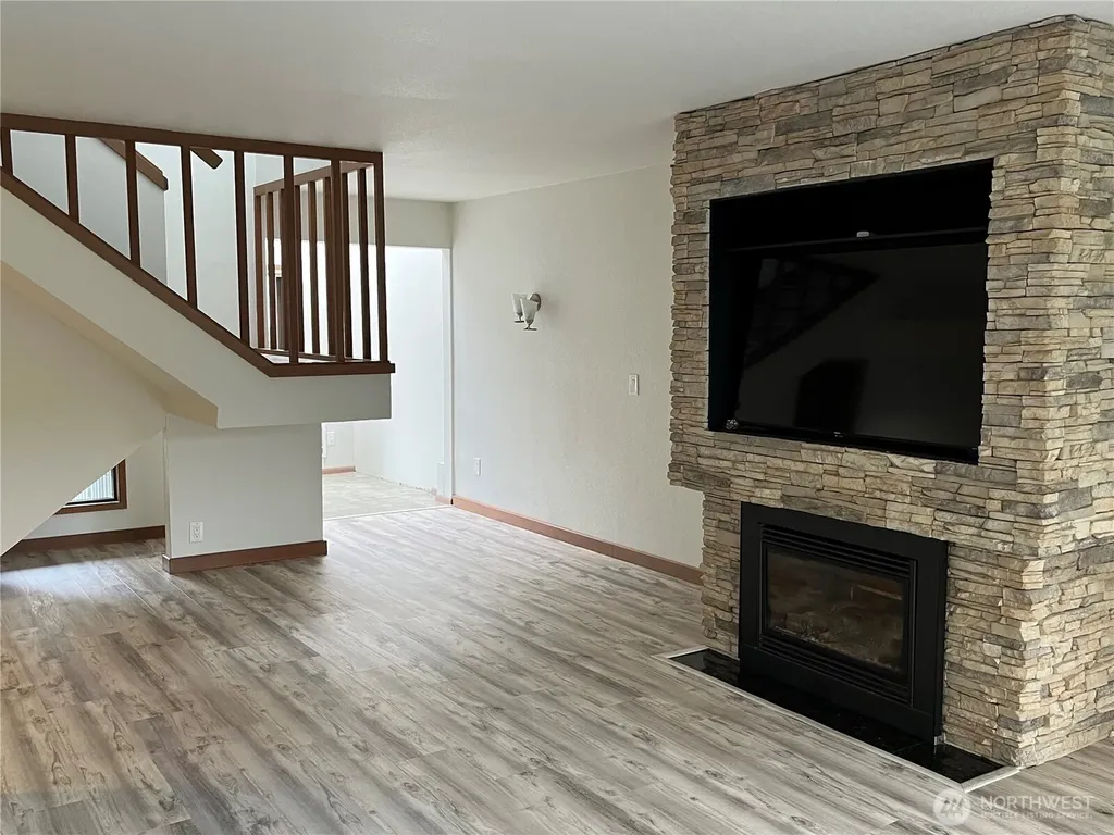 102 Shelter Bay Drive La Conner WA 98257