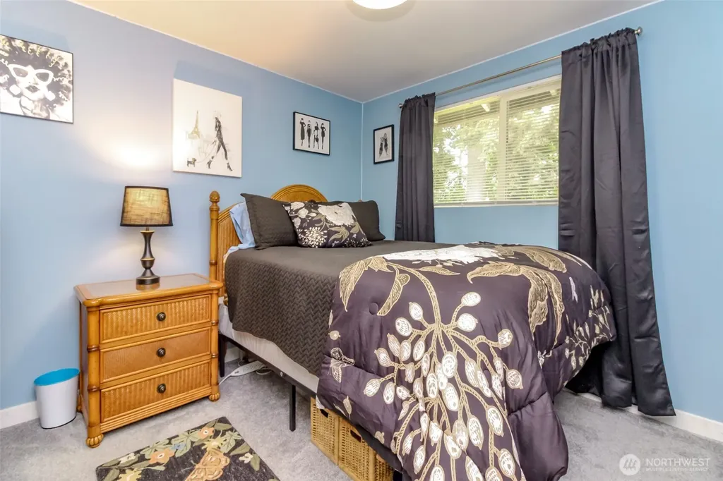 33227 39th Avenue SW Federal Way WA 98023