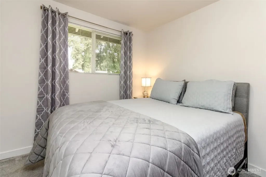 33227 39th Avenue SW Federal Way WA 98023