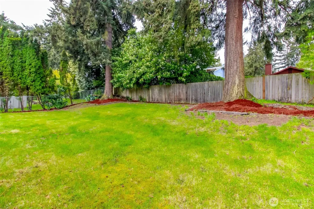 33227 39th Avenue SW Federal Way WA 98023
