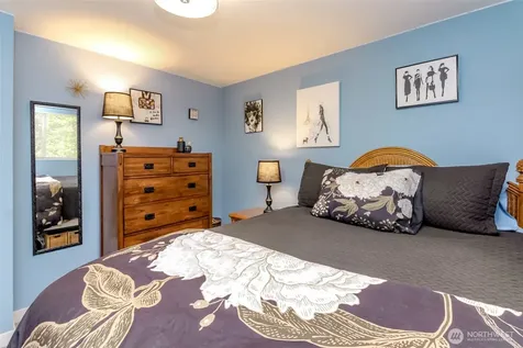 33227 39th Avenue SW Federal Way WA 98023