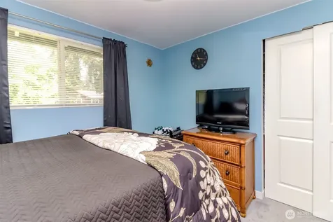 33227 39th Avenue SW Federal Way WA 98023