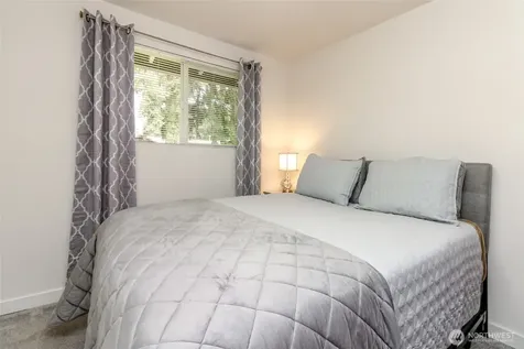 33227 39th Avenue SW Federal Way WA 98023