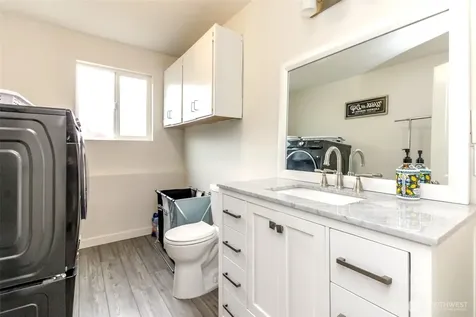 33227 39th Avenue SW Federal Way WA 98023